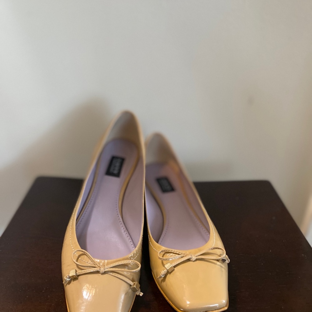 Shoes - Picture 4 of 7